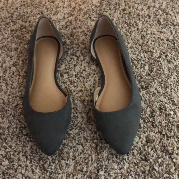 Flats - Picture 1 of 2